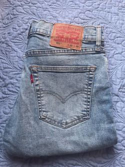 Blue Levi’s jeans size 32