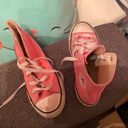 Converse High top Girls Size 2
