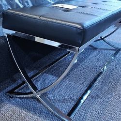 Black Bench