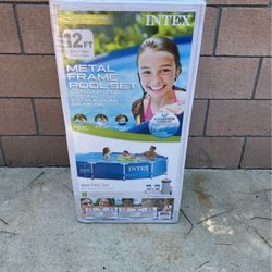 Index Metal Frame Pool Set