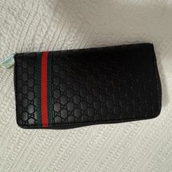 Signature Wallet New
