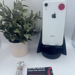 Apple Iphone XR 64GB White Unlocked Battery 78%