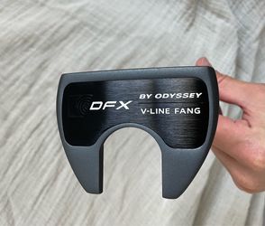 Odyssey DFX V-Line Fang DB Putter - NEW