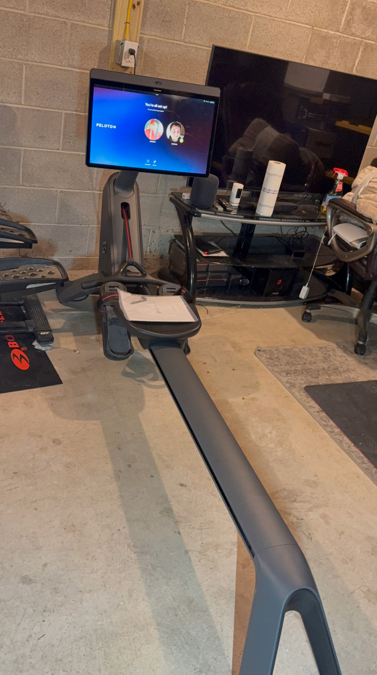 Pre-2023 Peloton Row in Great Condition with 201-500 Rides - North Bergen, NJ