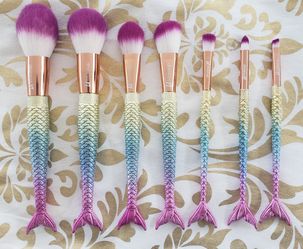 7pcs makeup brush set . colorful beautiful cute professional makeup brushes