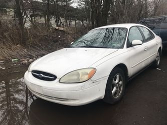 2002 Ford Taurus