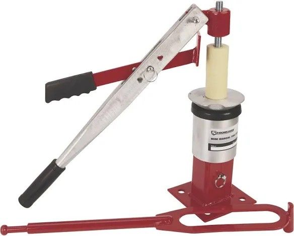 ger
$73.99

Northern Tool

Strongway Portable Mini Tire Changer