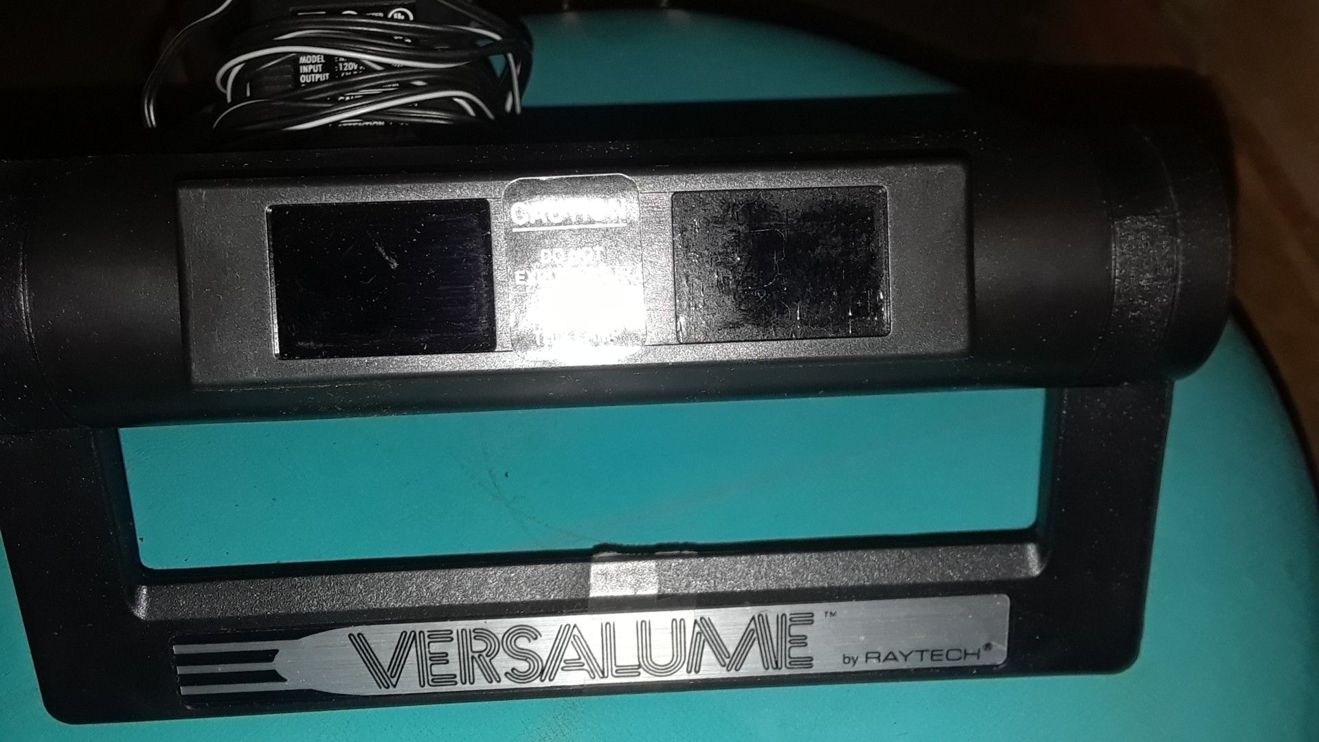 Versalume Ultraviolet light by Raytech