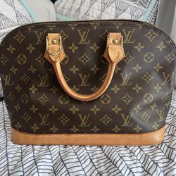 Louis Vuitton Monogram Alma MM