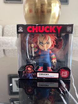 Chucky 4.5 Inch Glow in the Dark Vinyl Figure