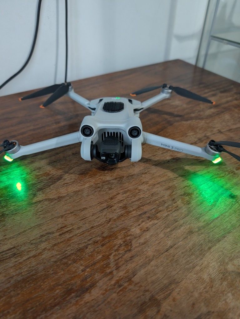 DJI Mini 3 Pro Fly More Camera Drone