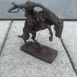 “Bronco Buster” Bronze Sculpture-Frederic Remington- Bronze 1988 Franklin Mint