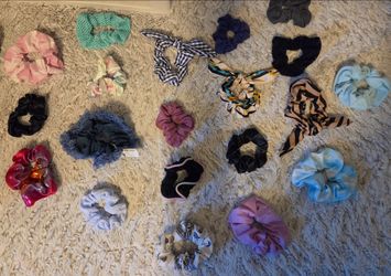 Girls scrunchies hair ties assorted colors / patterns