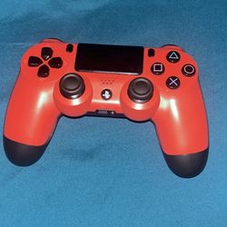 Ps4 Controller and Game