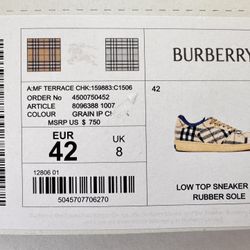 Burberry  Color  Size 9 Americano 