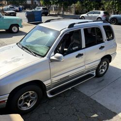 2001 Chevrolet Tracker