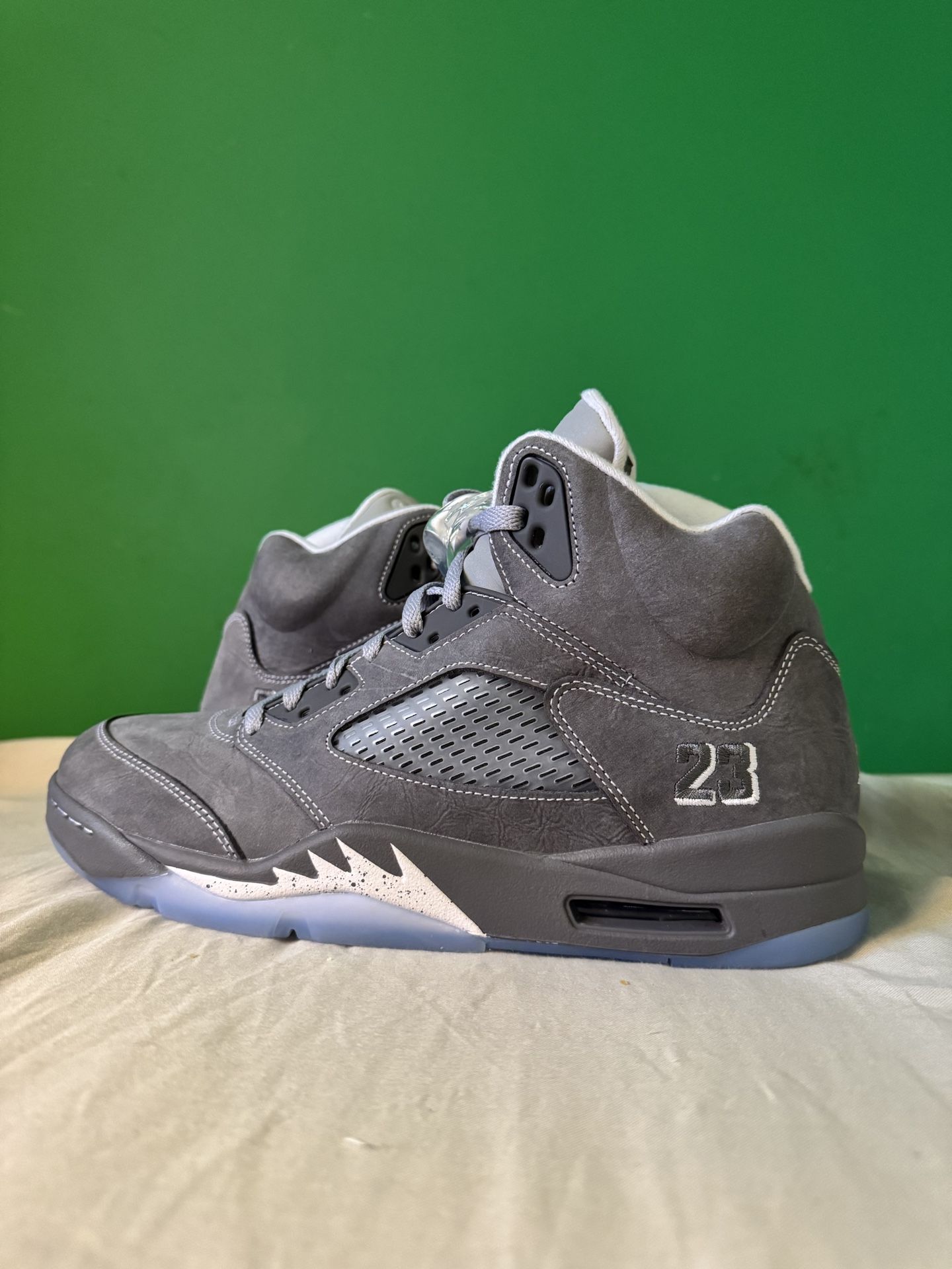 Nike Air Jordan 5 Wolf Grey Size 10.5