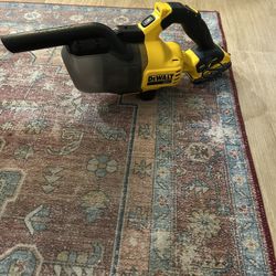 DeWalt Cordless Vacuum 