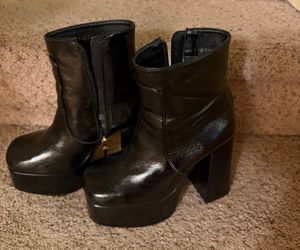Womens hi heel boots