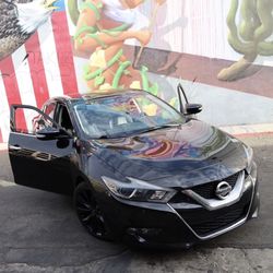 2017 Nissan Maxima 