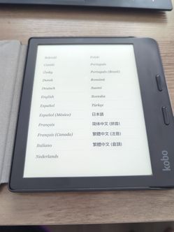 Kobo E-Reader with Case