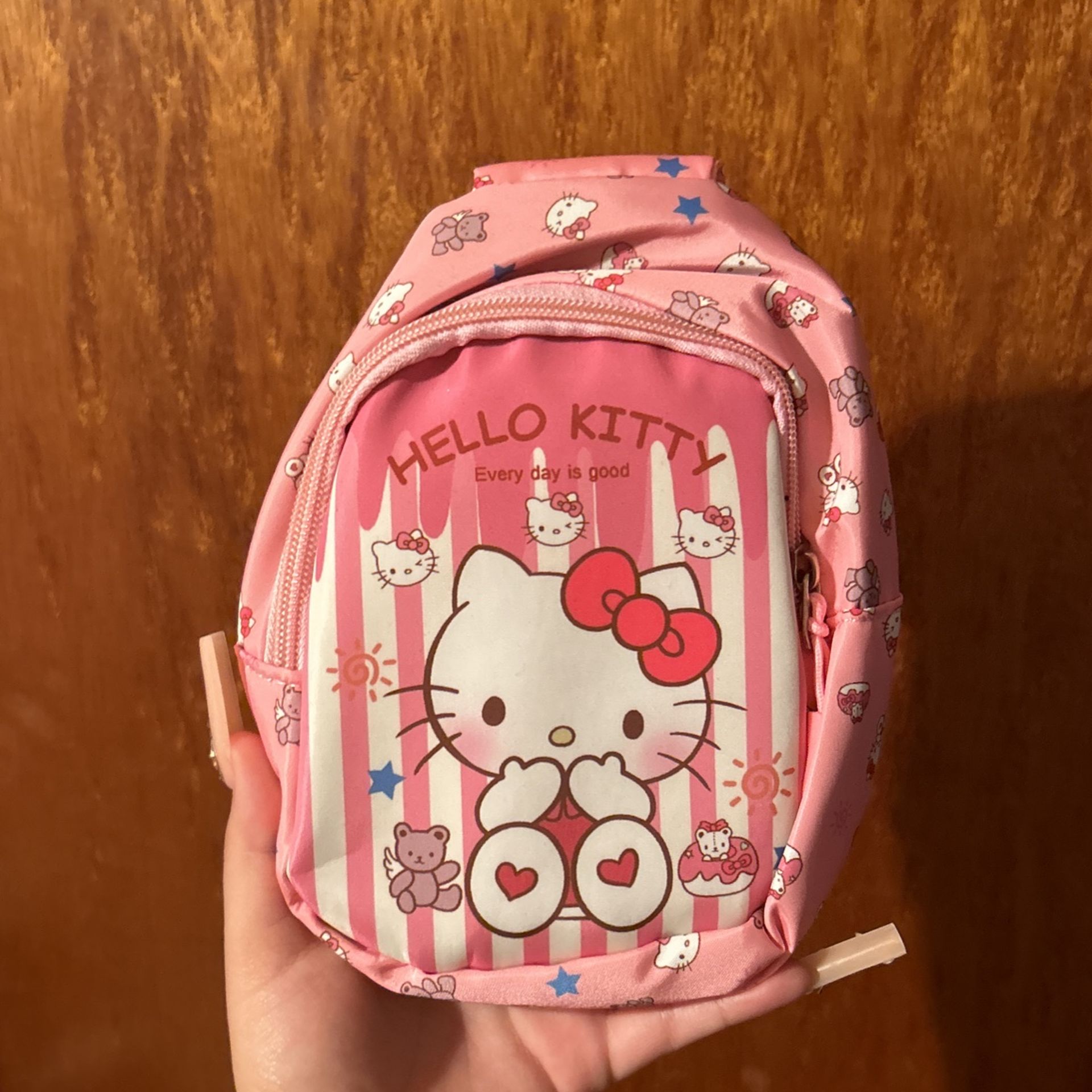 Hello Kitty Crossbody Bag