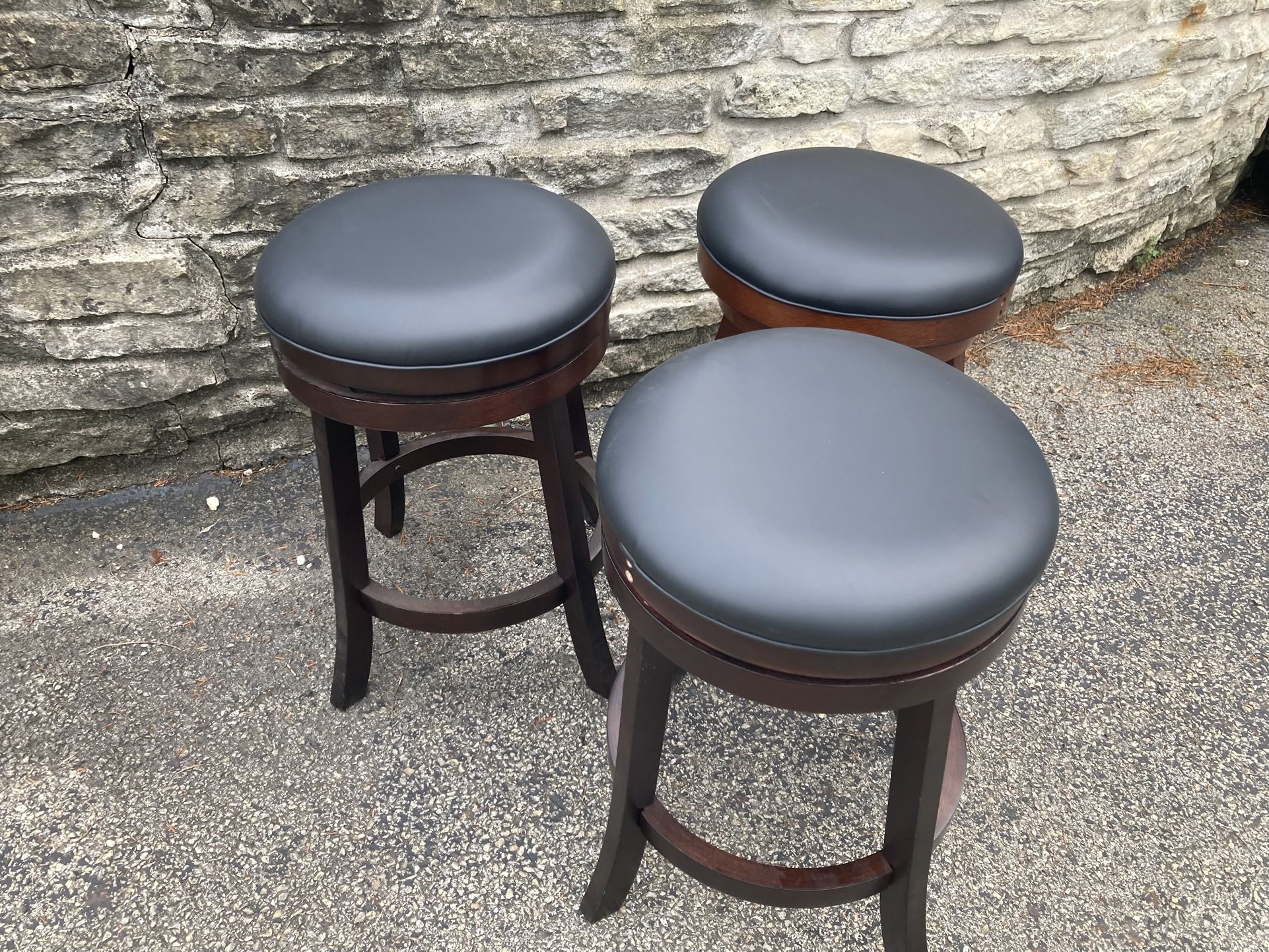3 counter stools