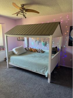 Full Size House Bed