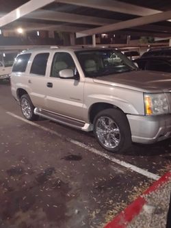 2004 Cadillac Escalade