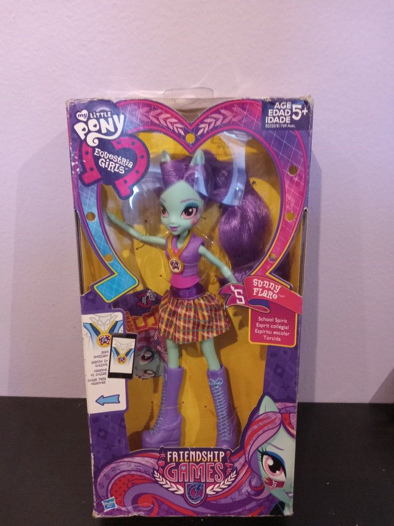 2014 My Little Pony Equestria Girls SUNNY FLARE doll Friendship Games new never open selling for only $30