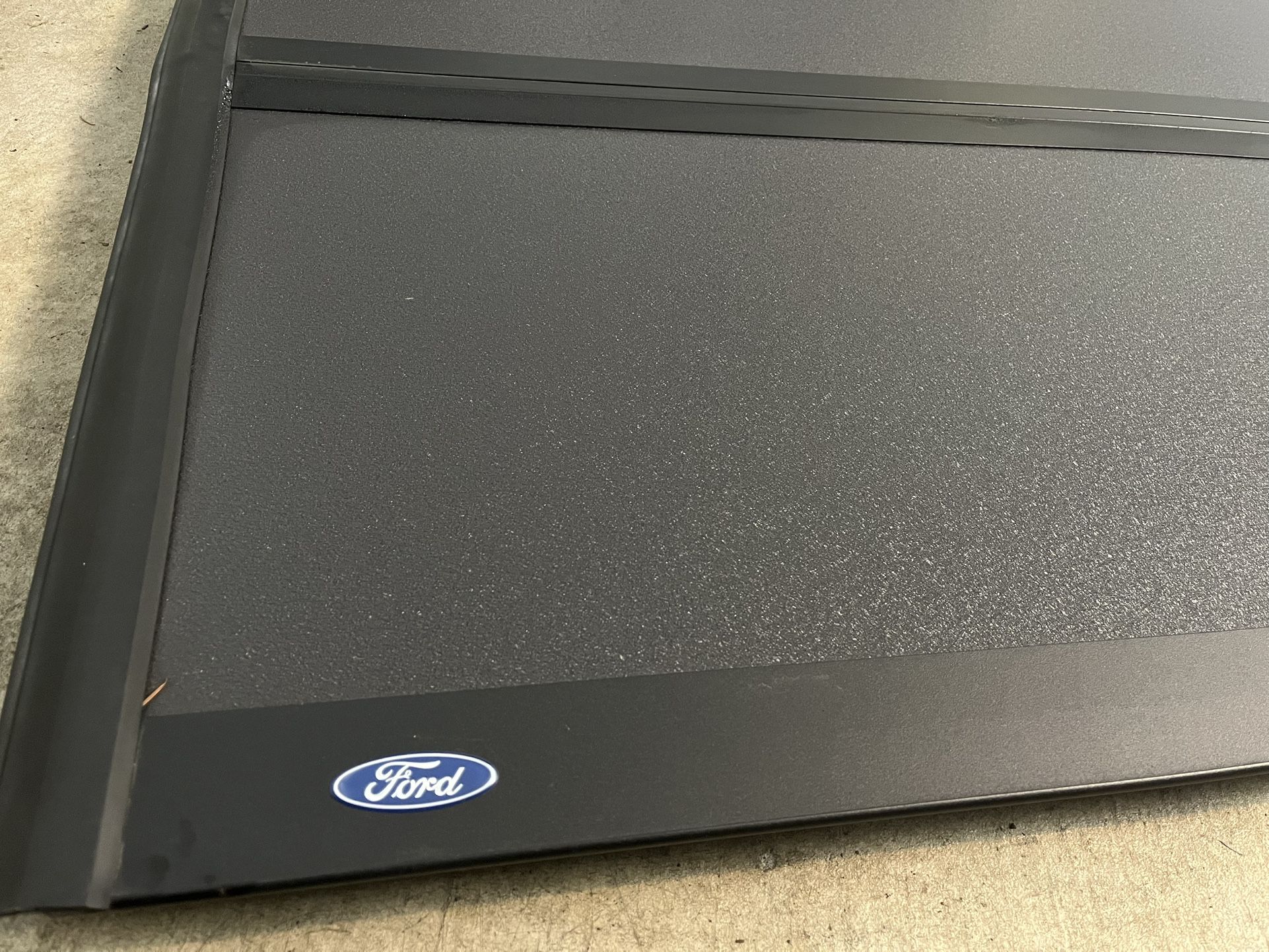 2023 F150 Ford Folding Bed Cover 5.5ft