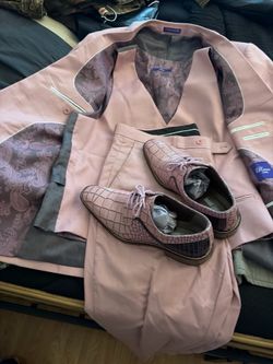 SALMON SUIT