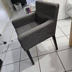 Ikea Chair 3 x 2 x 2' - Gray
