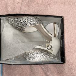 Women’s White Heels 