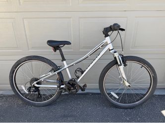 Specialized Hotrock 24
