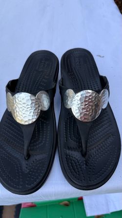 Womens crocs sz 8