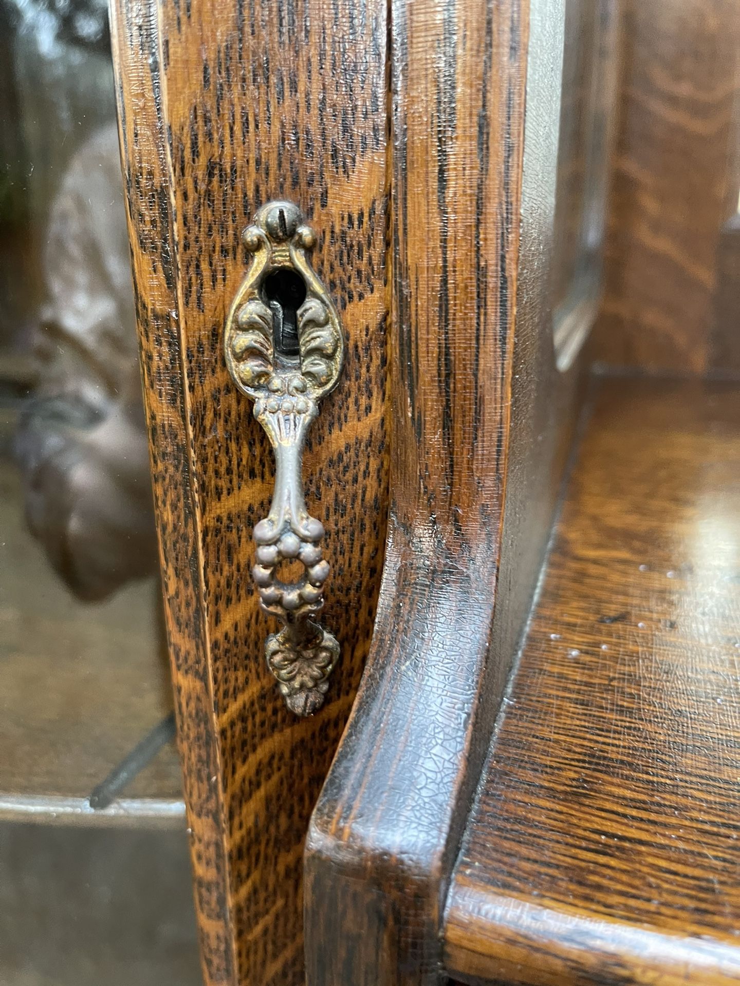 1920s antique sideboard Buffet by mechanics furniture company