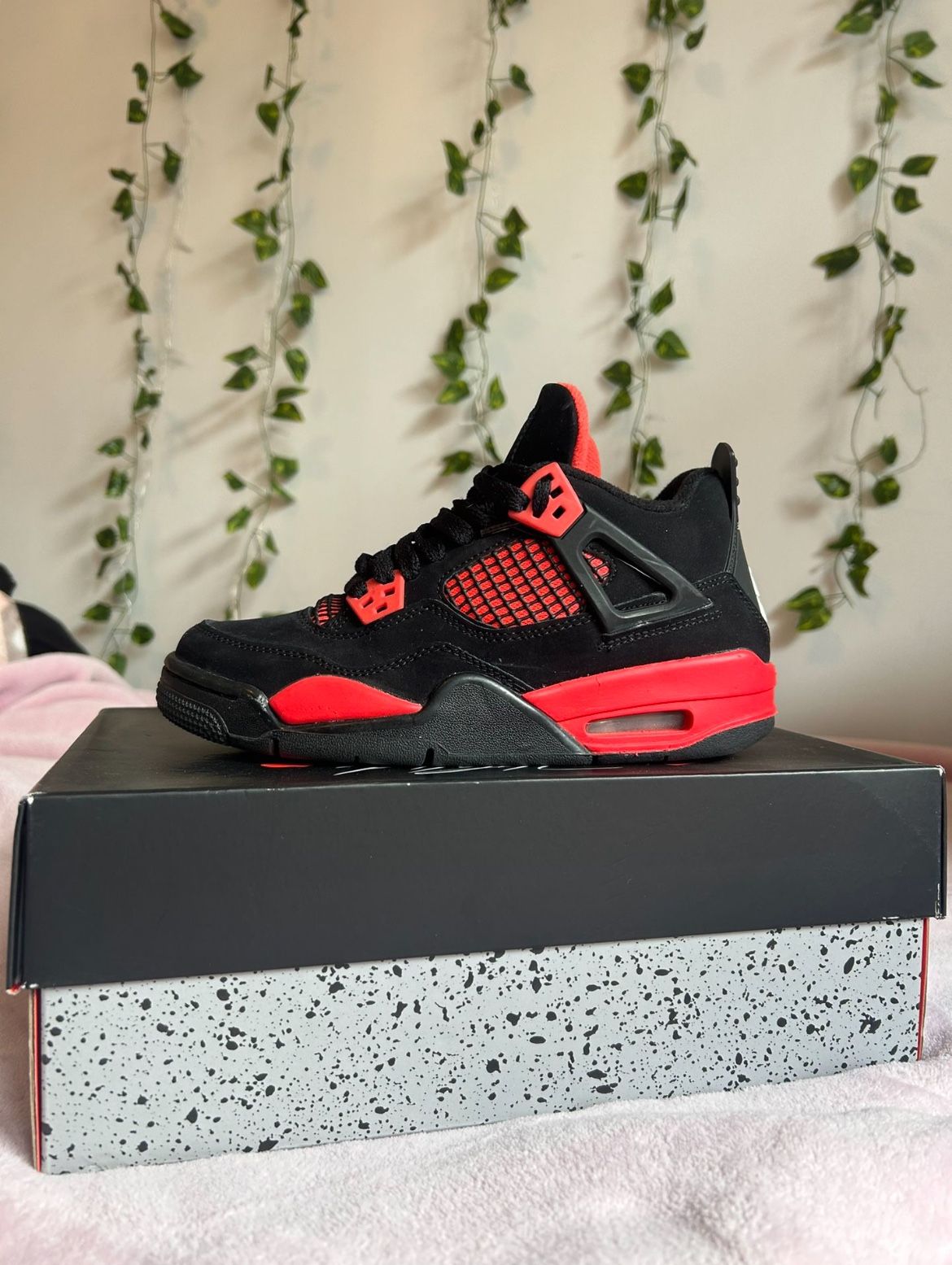 Jordan 4