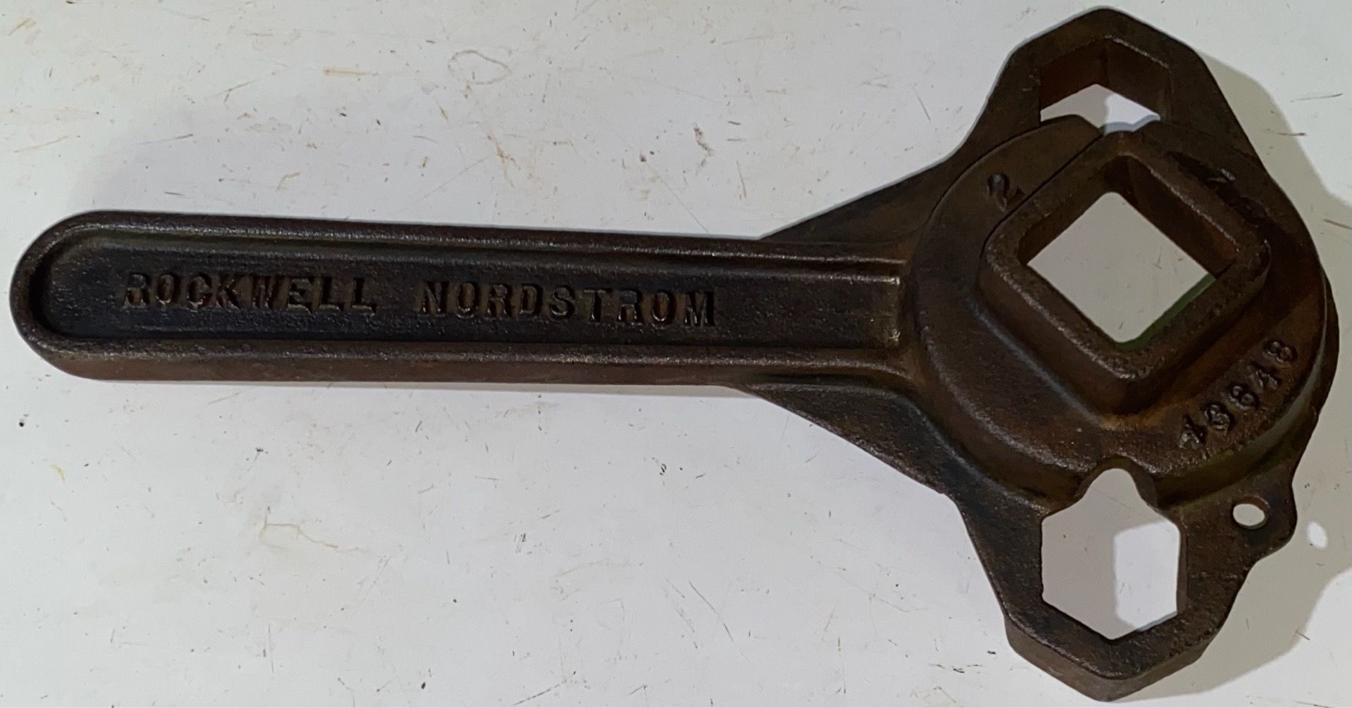 Antique Rockwell Nordstrom Fire Man Hydrant Water Utilities 2" SQ Valve Wrench (READ DESC)
