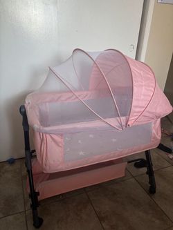 Baby girl bassinet