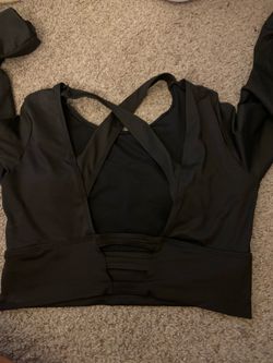 Croped gym shirt long sleeve- large