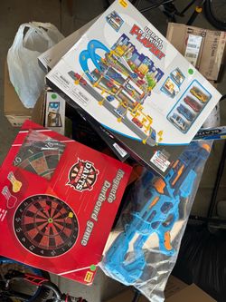 Mixed toy lot