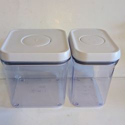 Canisters Storage Airtight Push Lids Clear Food Storage Canisters  1.5 and 2.4 QT