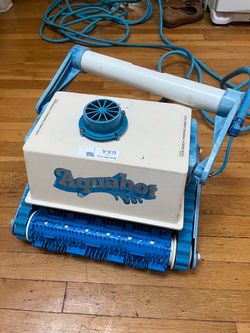 Aqua Boat Pool Cleaner with Power Supply