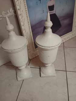 Vases/ Urns