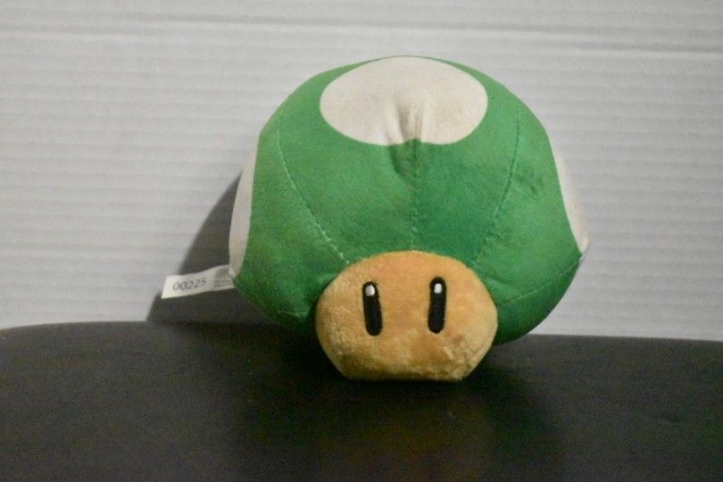 Super Mario 1-Up Mushroom plush pillow