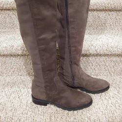 New Women's Size 8.5 MARC FISHER Boots [Retail 129.99] Full ZIPPER, Gray w/ Silver Edges at Top,