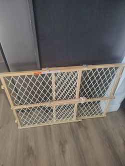 Baby gate