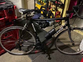 RALEIGH ROAD BIKE