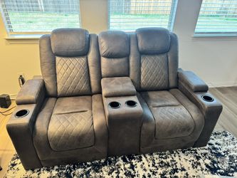 Love Seat - Electric Recliner - 2 seater